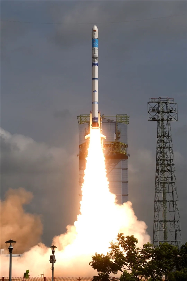 印度新型固體火箭發(fā)射微型衛(wèi)星：比中國(guó)快舟十一號(hào)差太遠(yuǎn)了(圖4)